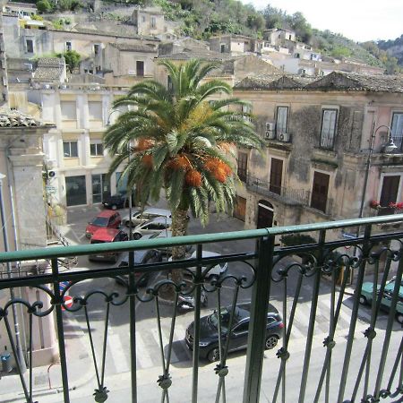 Casa Vacanze Mafalda Apartman Modica Kültér fotó