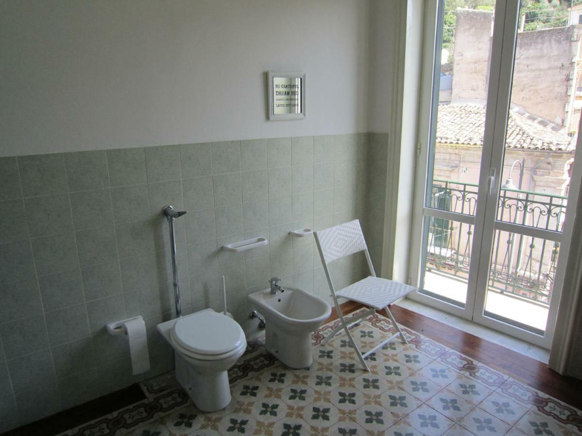 Casa Vacanze Mafalda Apartman Modica Kültér fotó