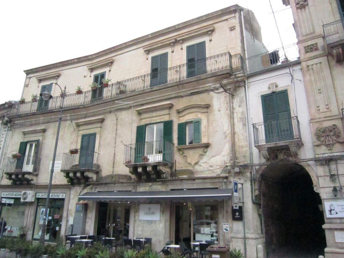 Casa Vacanze Mafalda Apartman Modica Kültér fotó
